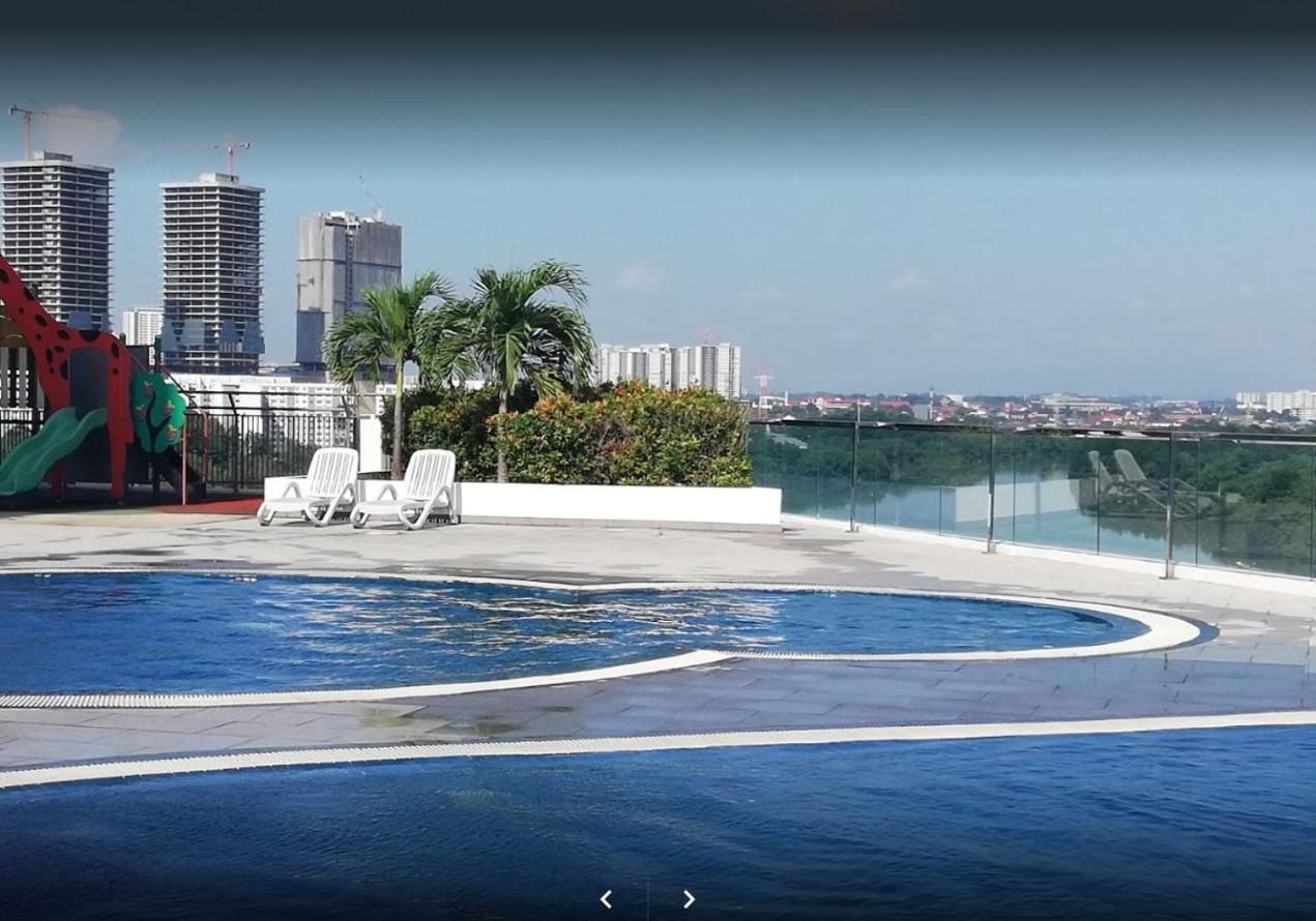 Bayu Marina Residence 3 Mins Away Mid Valley Southkey Johor Bahru Exterior foto
