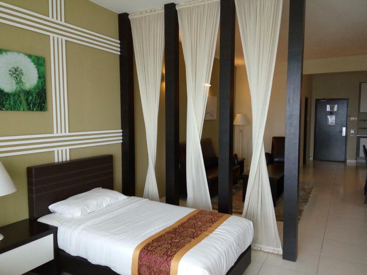 Bayu Marina Residence 3 Mins Away Mid Valley Southkey Johor Bahru Exterior foto